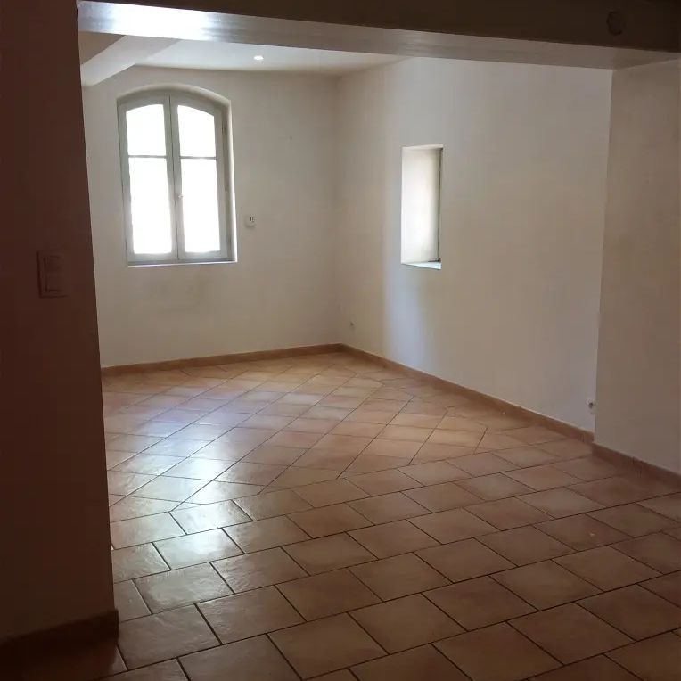 Location appartement 3 pièces - 60m² à St maximin la ste baume (83470) - Photo 1