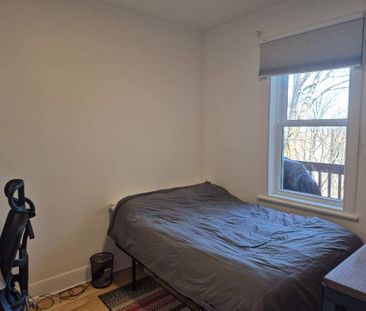 Appartement 3 1/2 dans Saint-Jean-Baptiste - Photo 1