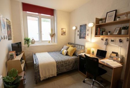 3 bedroom ground floor maisonette to rent - Photo 3