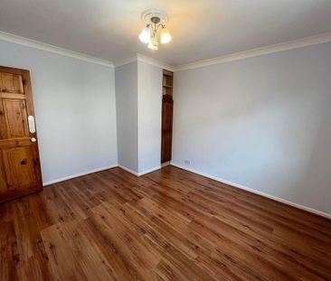 13 Spencer Street, Holywood, BT18 9DN - Photo 5