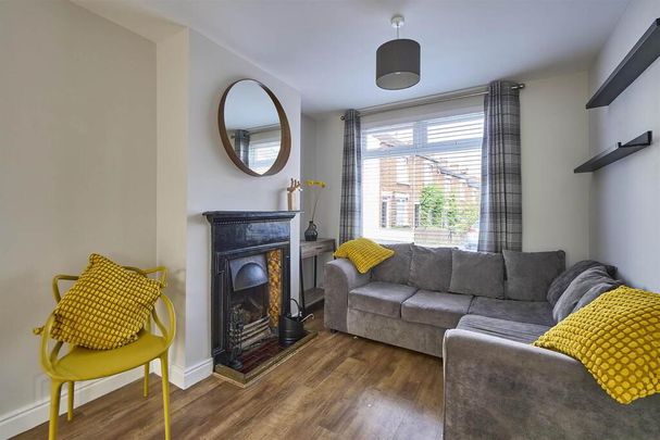 2 Downshire Place, Holywood, BT18 9LR - Photo 1