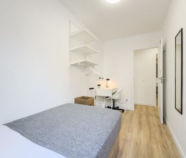 Avinguda Meridiana, Barcelona, Catalonia 08027 - Photo 4