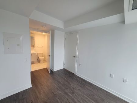 For Lease - 88 Queen Street Unit# 2207, Toronto, Ontario - Photo 3