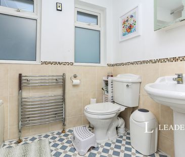 3 bedroom house to rent Reeves Crescent, Swanley, BR8 - Photo 4