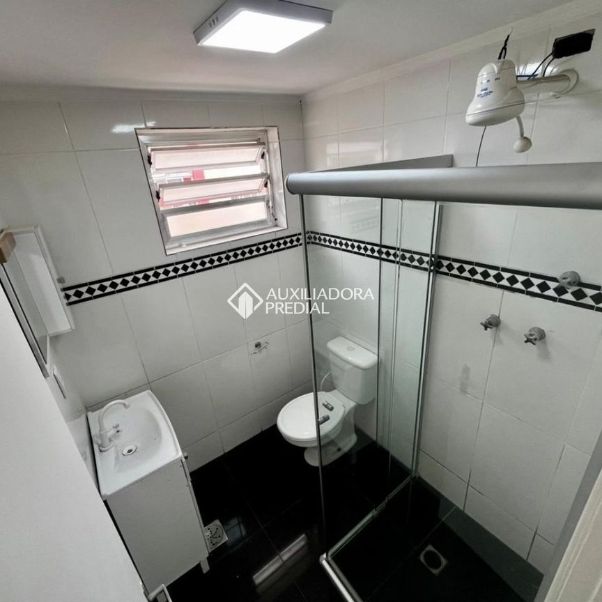Apartamento com 1 quarto e 41m² para alugar em Jardim Leopoldina, Porto Alegre. - Photo 1