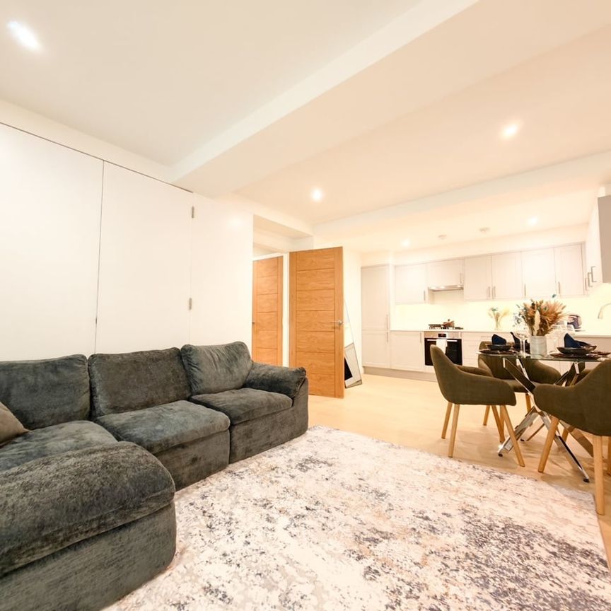 3 Bed Flat, Old Pye St, SW1P - Photo 1