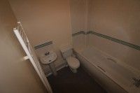 2 bed Apartment - To Let - Photo 3