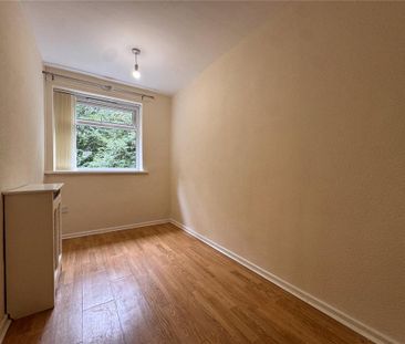 3 bedroom apartment to rent - Photo 4