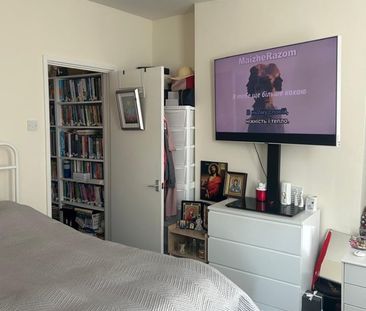 1 Bed Flat, Colwick Road, NG2 - Photo 3