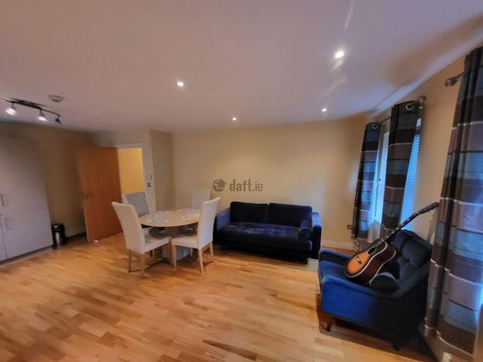 Apartment to rent in Cork, Blarney - Photo 1