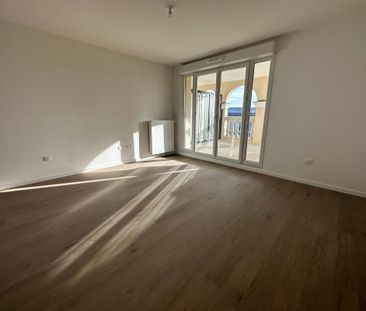 Location Appartement 3 pièces 57m² LE PLESSIS ROBINSON 92350 - Photo 1