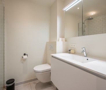 Stijlvol gemeubeld appartement in hartje centrum op de Lippenslaan - Photo 2