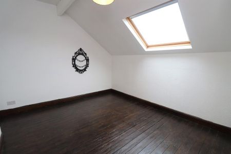 4 bedroom terraced house to rent - Photo 3