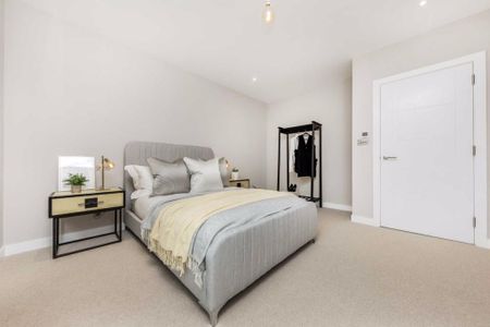 3 bedroom apartment to rent - Photo 2