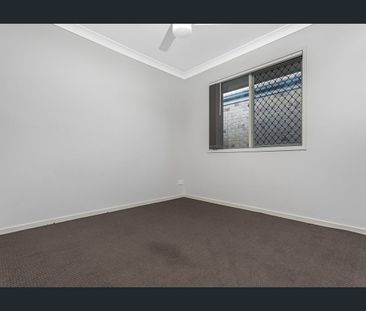 Beautiful 3 bedroom Duplex! - Photo 4