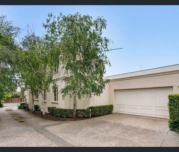 Stunning Golden mile home - Photo 3