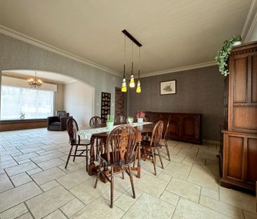 Gezinswoning met 2 à 3 slaapkamers en tuin nabij het centrum van Ou... - Photo 4