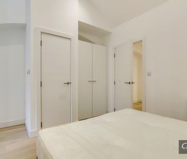 Sail Loft Court, London - Photo 4