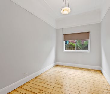 Charm & Character! - Photo 6