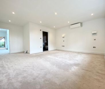 5 bedroom detached house to rent - Photo 4