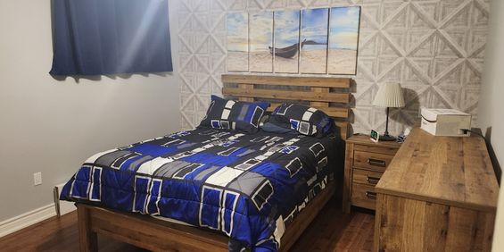 BACHELOR À LOUER - Photo 3