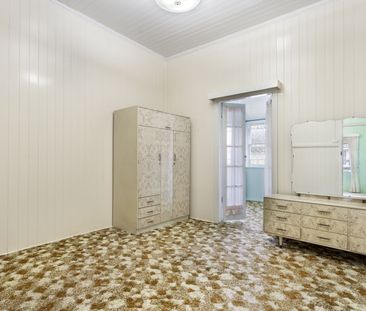 HUGE HOME! 3-BEDROOMS + MANY CREATIVE SPACES TO MAKE YOUR OWN - Photo 1