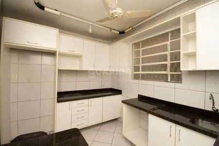 Casa de 2 dormitórios para alugar no bairro Petrópolis - COD: 14862 - Photo 2