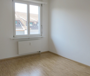 Schöne Wohnung mit grossem Balkon im Dorfkern von Therwil - Photo 5