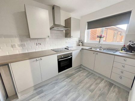 2 bed apartment to rent in NE26 - Photo 3