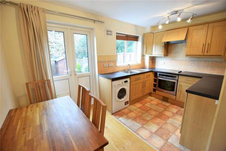 2 bedroom terraced house to rent - Photo 4