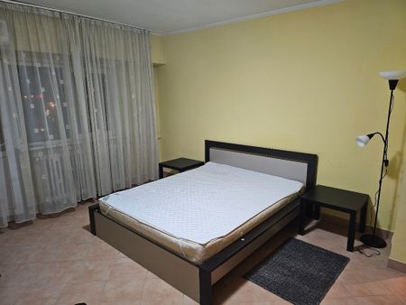 Proprietar inchiriez garsoniera langa Mall Vitan - Fotografie 2