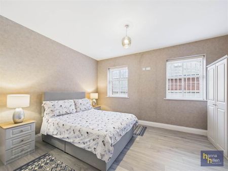 1 The Old Bank Building, 1 Great Georges Street, Warrenpoint, Newry, BT34 3LV - Photo 3