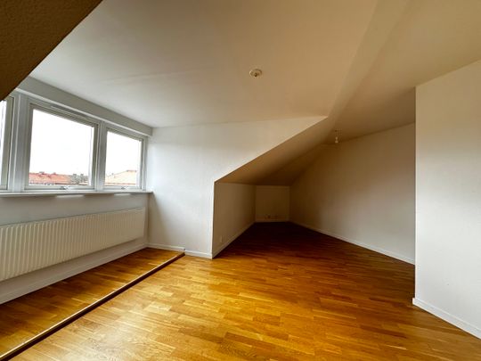 Visitörsgatan 5 – 2 rok (lgh 1401) - Foto 1