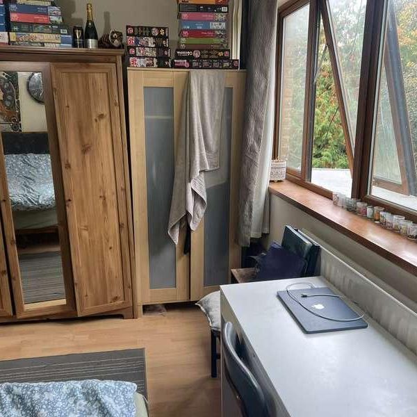 Hayward Gardens, Putney Sw, London, SW15 - Photo 1