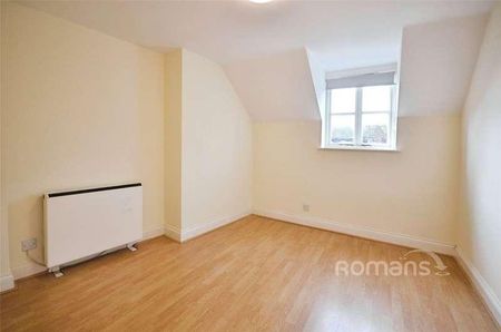 Upton Park, Slough, SL1 - Photo 3