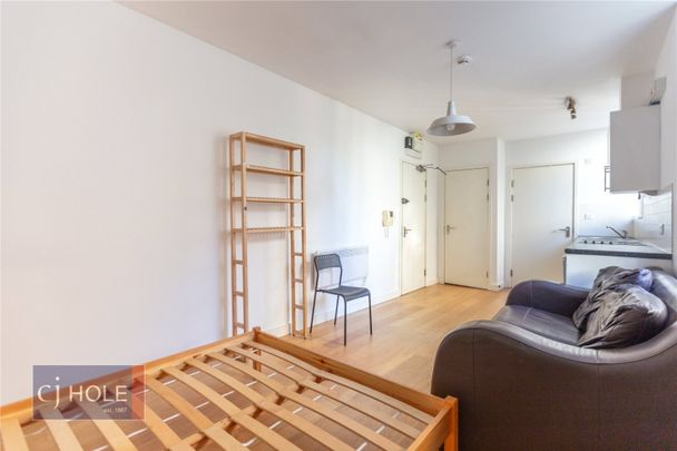 St. Stephens Street, - Photo 1