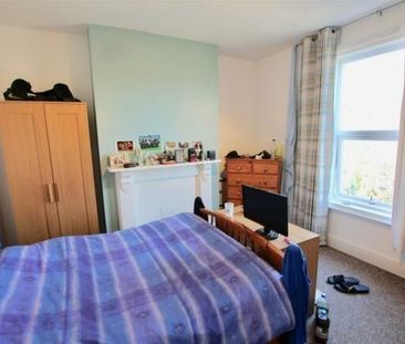 7 bedroom end of terrace house to rent - Photo 1