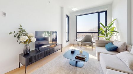 1001 Lucien-L'Allier, Montréal, QC - Photo 3