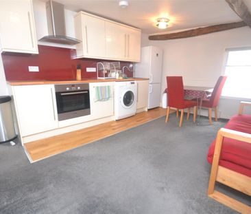 1 bedroom Flat To Let - Photo 4