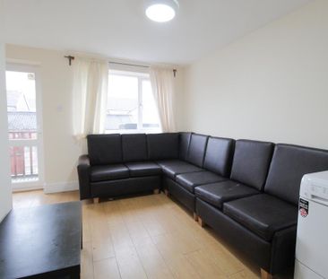 1 bedroom in a house share to rent - Photo 6