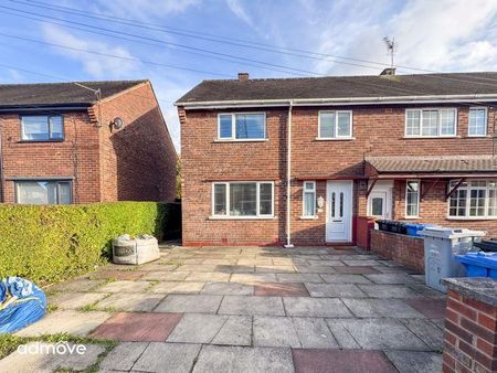 3 bedroom semi-detached house to rent - Photo 2