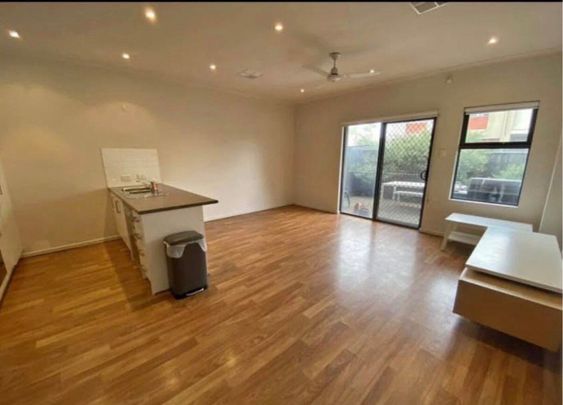 Mawson Lakes - Photo 1