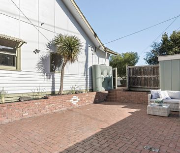 One You Can't Possibly Ignore - Photo 4