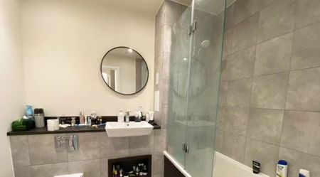 Alder Point,2 Green Ferry Way, London E17 - Photo 5