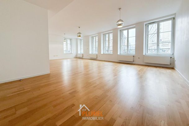 Magnifique 3 pièces 123,8m² en hyper centre de Strasbourg - Photo 1