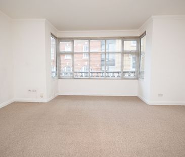 1 bed flat to rent in Albert Road, BH1 - Photo 2