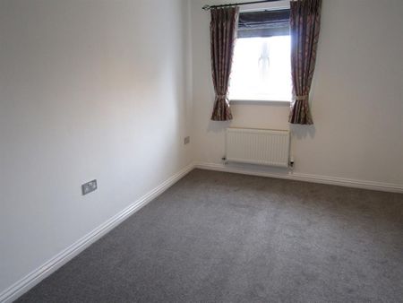 3 bedroom House To Let - Photo 5