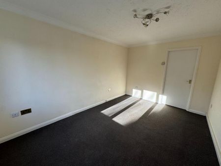 2 bedroom semi-detached house to rent - Photo 2