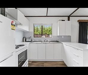 Charming 2BR Unit in Merrilands - Photo 5