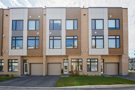 For Lease - 58 CHERRY BLOSSOM Private, Parkway Park - Queensway Terrace S and Area, Ontario - Photo 5